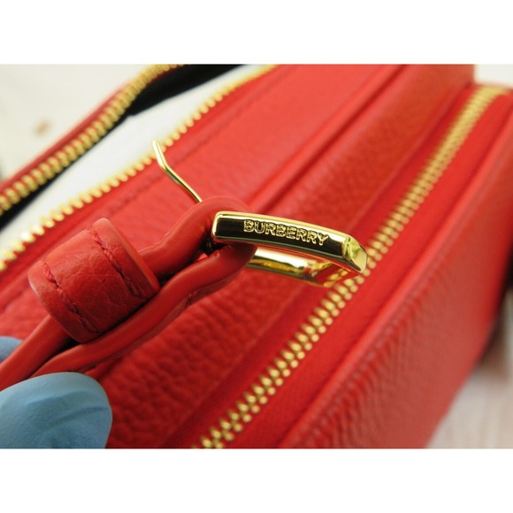 $1290 BURBERRY RED LOGO PEBBLE LEATHER ZIP CROSSBODY CAMERA BAG Made in Italy - Picture 13 of 14